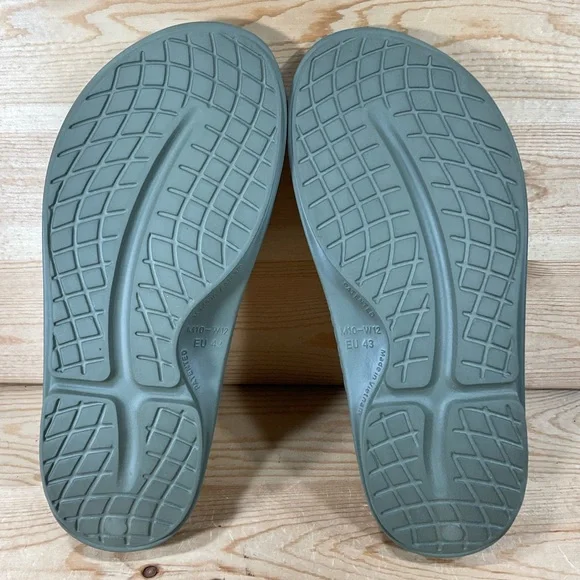 OOFOS OOahh Recovery Slide Sandal Men’s 10 Women’s 12 Foliage Green - Picture 8 of 9